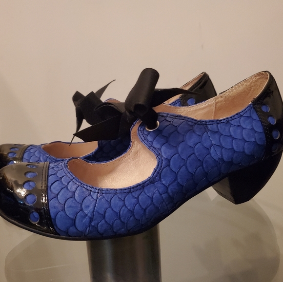 ALL BLACK Mary Jane shoe - Picture 3 of 9